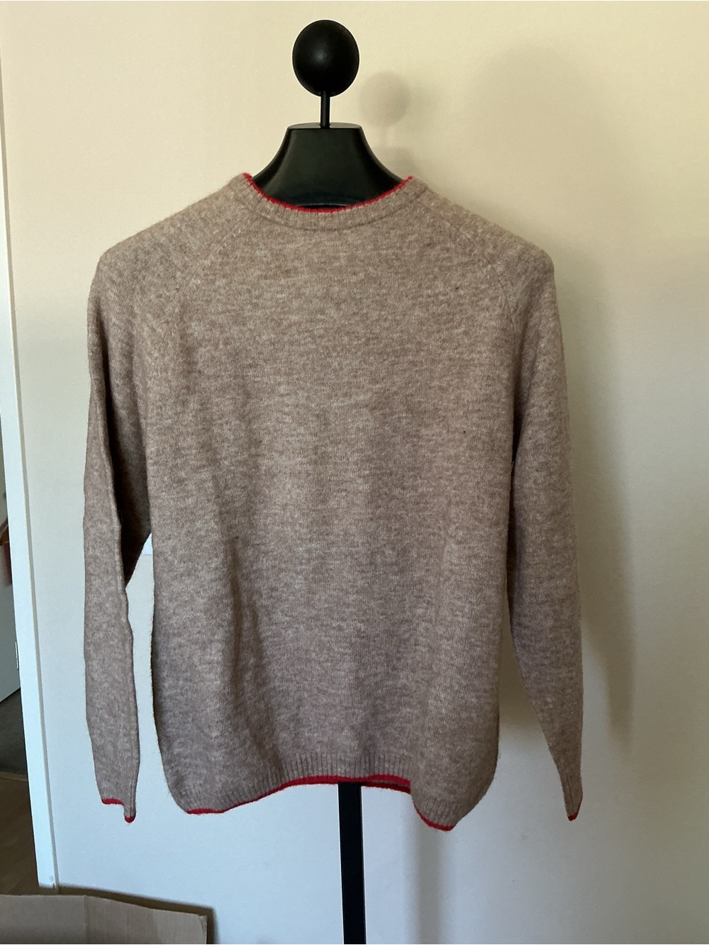 Stitch Note Beige Crewneck Sweater with Red Trim